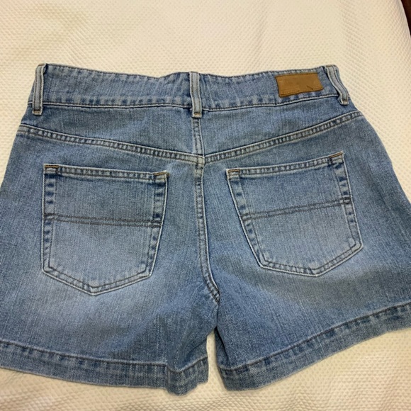 Tommy Hilfiger Shorts - Picture 4 of 5